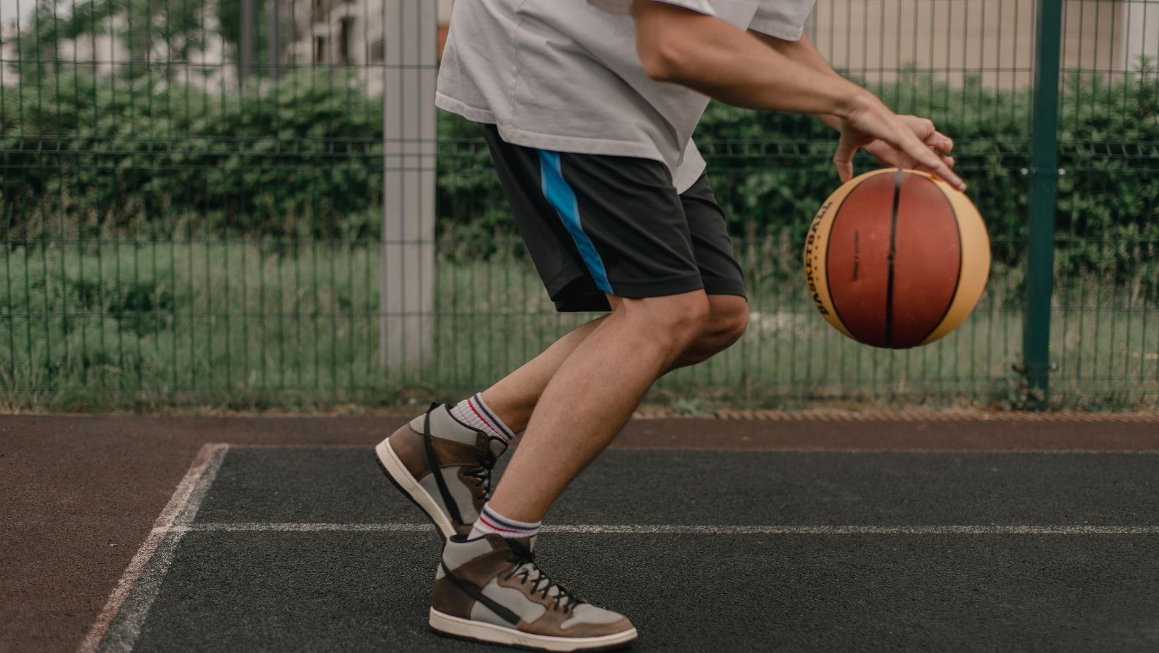 The Structure System of Basketball Court Tiles