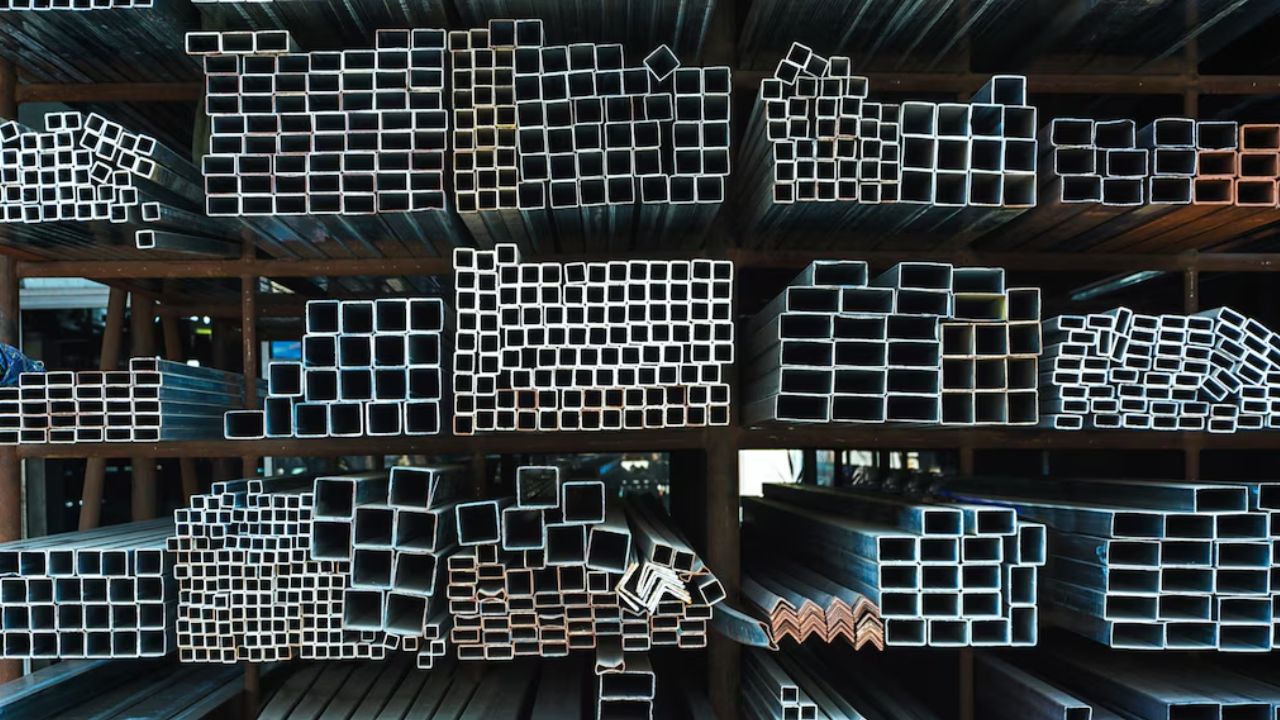 Steel Pipe Weight Guide: Manual Formula Vs. Calculator Accuracy