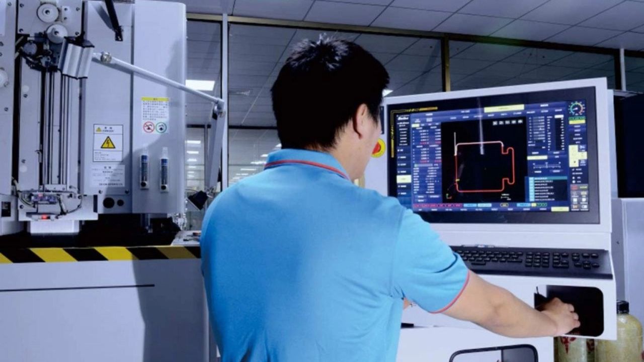 How Langdi Precision Combines Engineering and Art in Mold Part Manufacturing